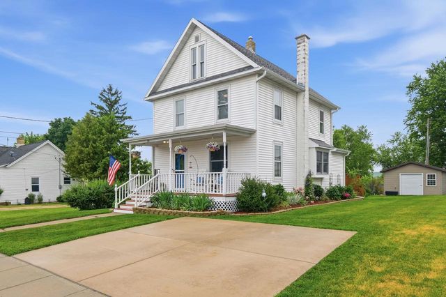 310 N Grove Street, Barneveld, WI 53507
