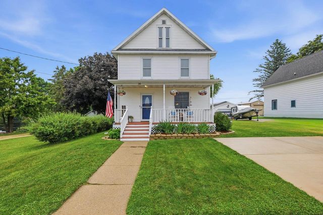 310 N Grove Street, Barneveld, WI 53507