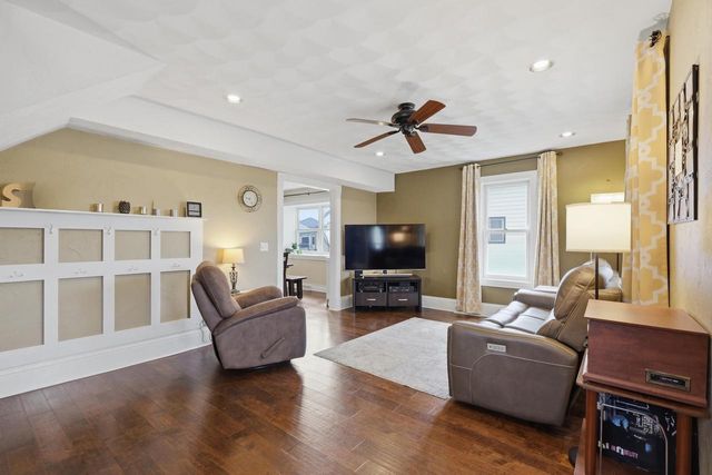 310 N Grove Street, Barneveld, WI 53507