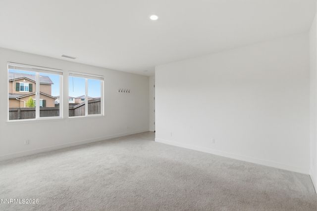 6924 White River Way, Sparks, NV 89436