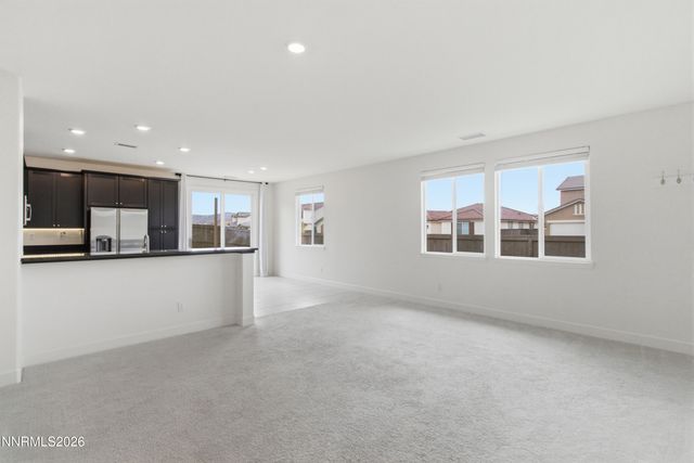 6924 White River Way, Sparks, NV 89436