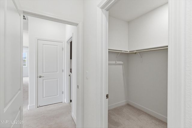 6924 White River Way, Sparks, NV 89436