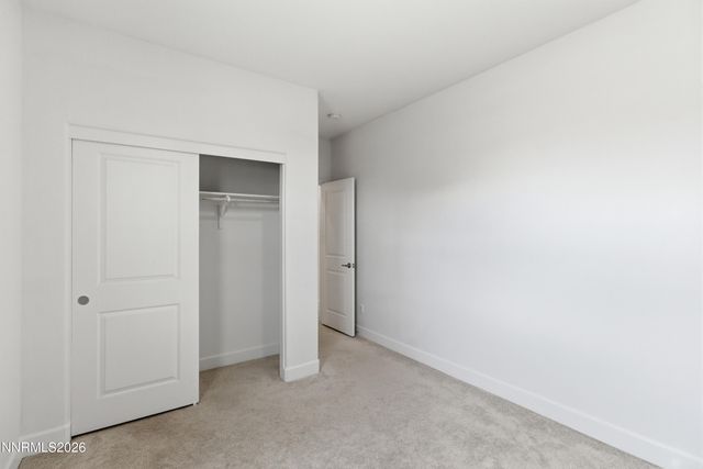 6924 White River Way, Sparks, NV 89436