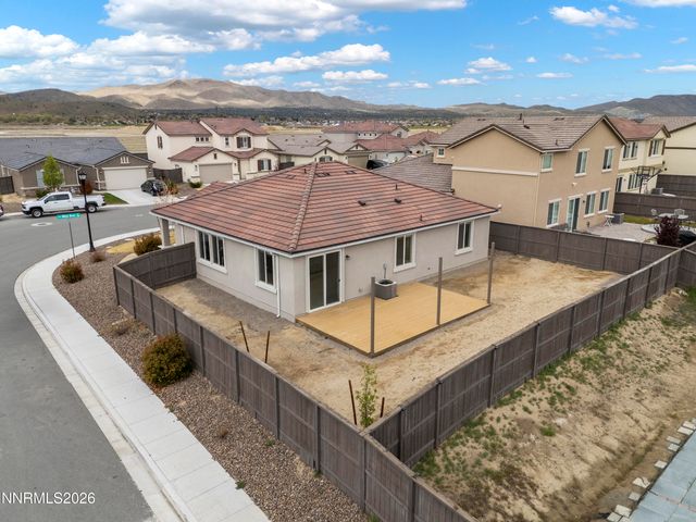 6924 White River Way, Sparks, NV 89436