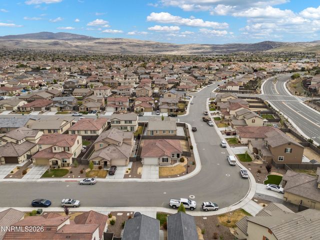 6924 White River Way, Sparks, NV 89436