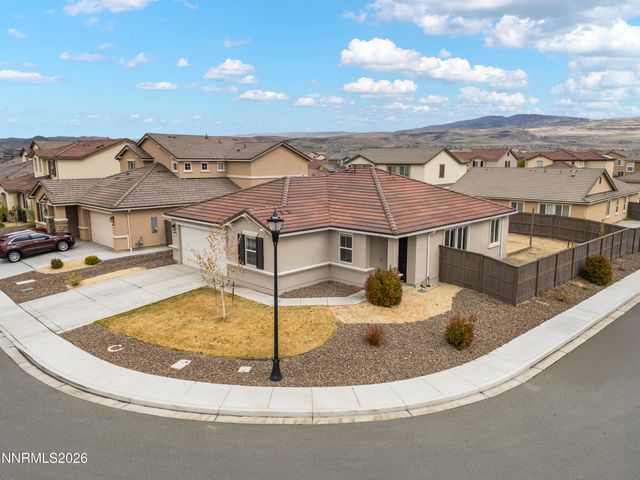 6924 White River Way, Sparks, NV 89436