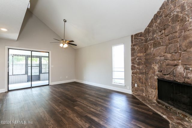 2437 OAKVIEW Drive, Jacksonville, FL 32246