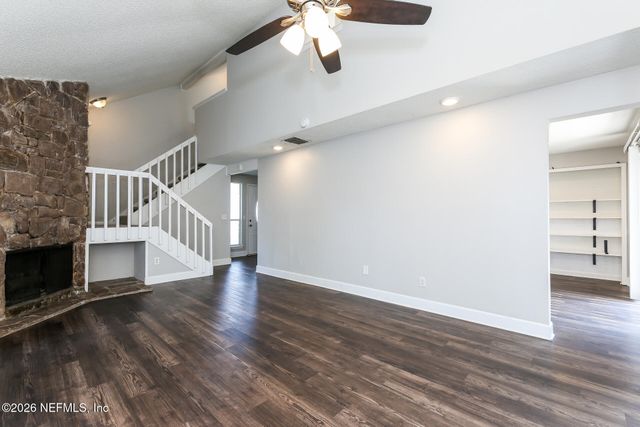 2437 OAKVIEW Drive, Jacksonville, FL 32246