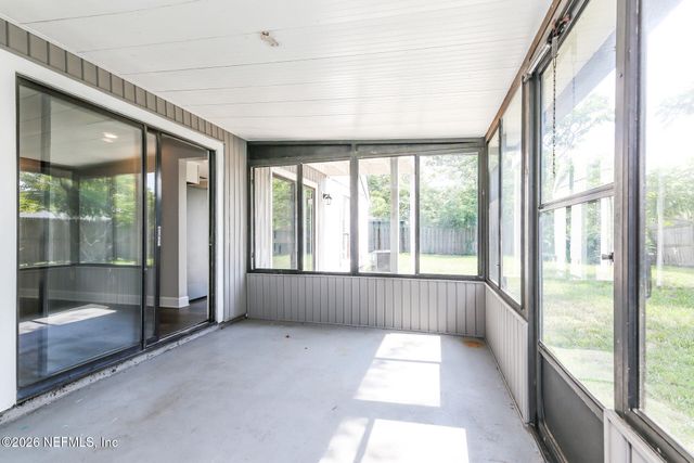 2437 OAKVIEW Drive, Jacksonville, FL 32246