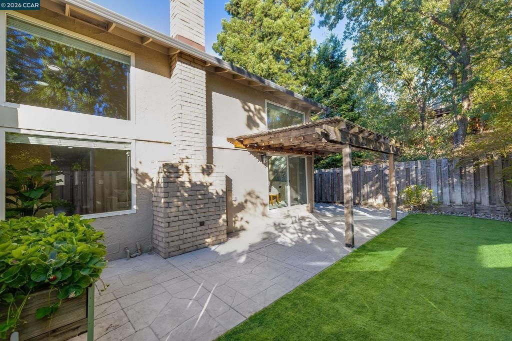 Image 34 of property listing at 2211 Westmoreland Court, Walnut Creek, CA 94596