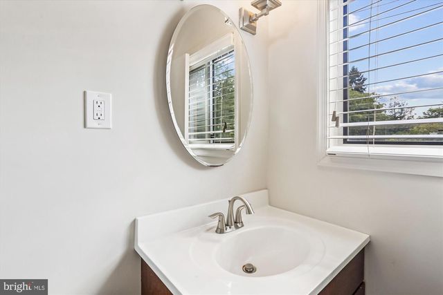 10606 MONTROSE AVE #204, Bethesda, MD 20814