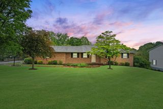 2580 Applewood Lane NE, Lancaster, OH 43130