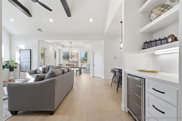 914 W 85th Street S, Tulsa, OK 74132