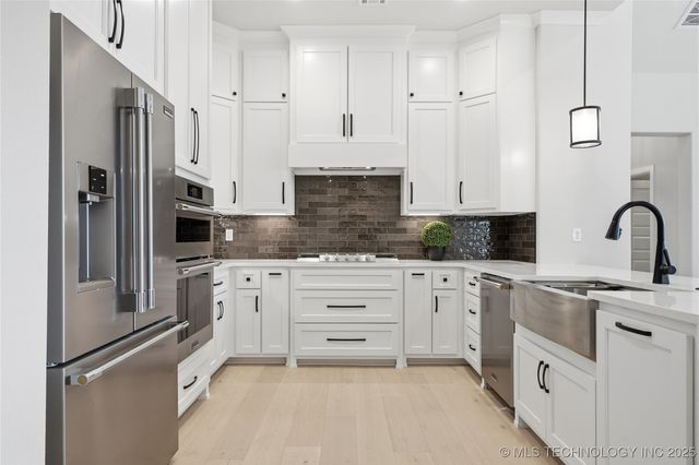 914 W 85th Street S, Tulsa, OK 74132