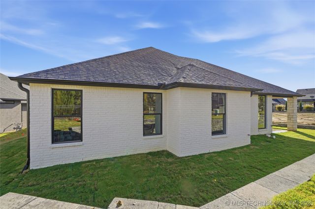 914 W 85th Street S, Tulsa, OK 74132