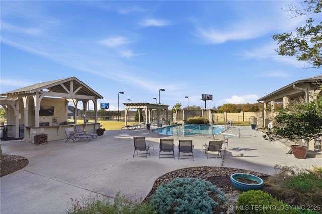 914 W 85th Street S, Tulsa, OK 74132