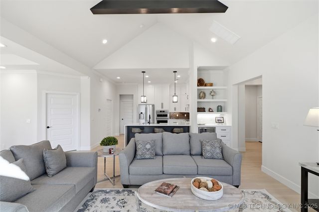 914 W 85th Street S, Tulsa, OK 74132