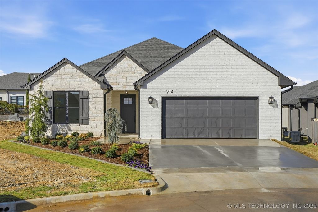 914 W 85th Street S, Tulsa, OK 74132