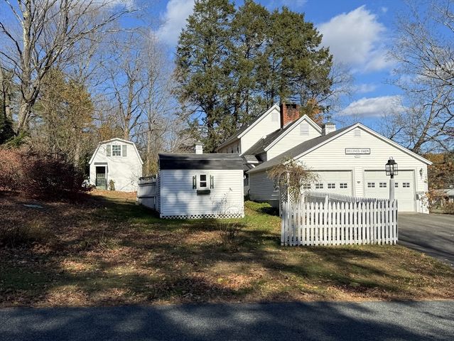 696 Bernardston Road, Greenfield, MA 01301