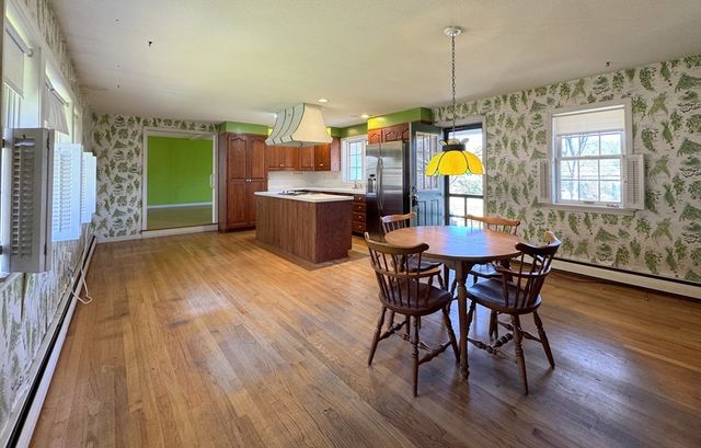 696 Bernardston Road, Greenfield, MA 01301