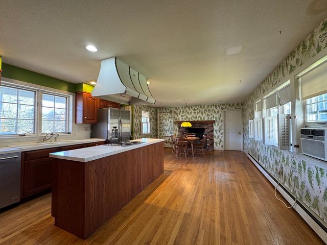 696 Bernardston Road, Greenfield, MA 01301