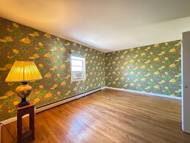 696 Bernardston Road, Greenfield, MA 01301