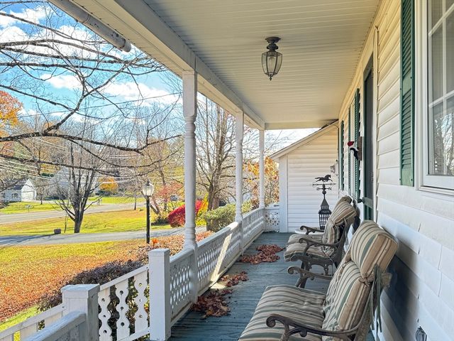 696 Bernardston Road, Greenfield, MA 01301