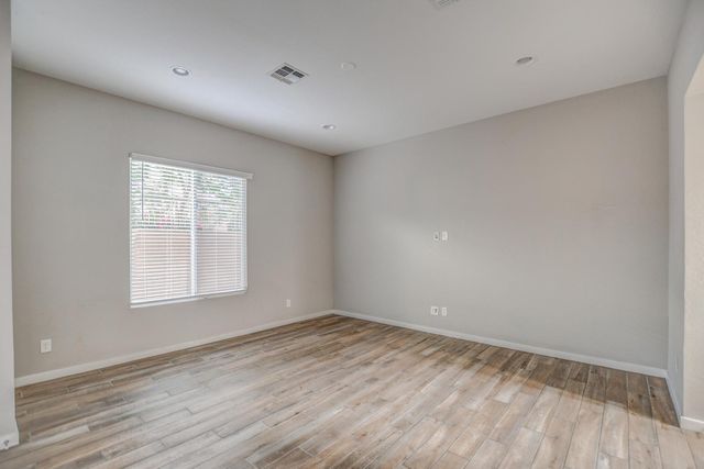 901 S Smith Road 1045, Tempe, AZ 85281