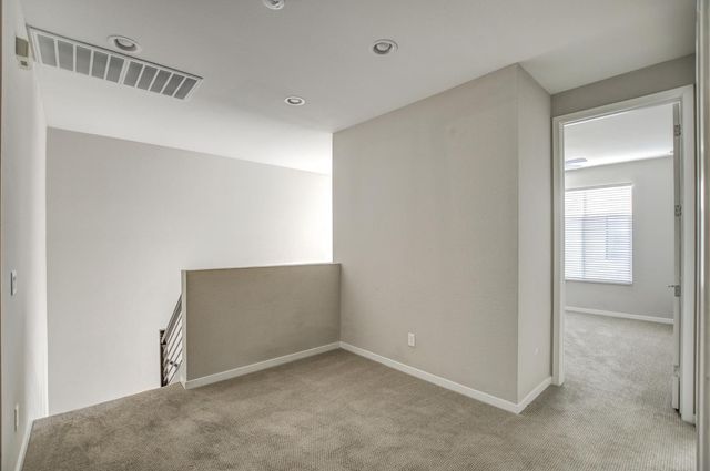 901 S Smith Road 1045, Tempe, AZ 85281