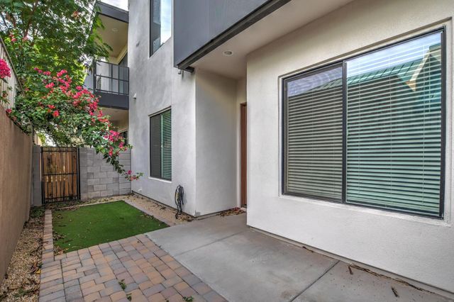 901 S Smith Road 1045, Tempe, AZ 85281