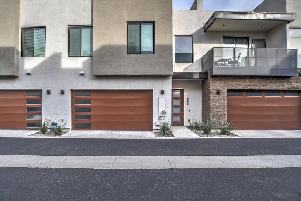 901 S Smith Road 1045, Tempe, AZ 85281