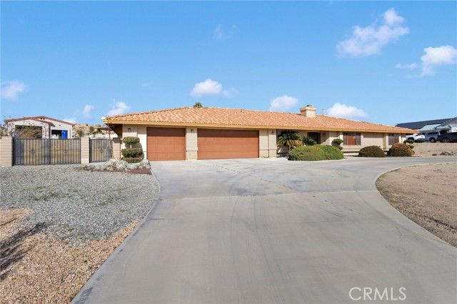 16466 Tude, Apple Valley, CA 92307