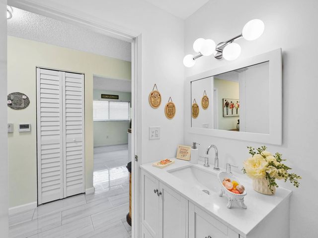 15011 Ashland Circle 23, Delray Beach, FL 33484