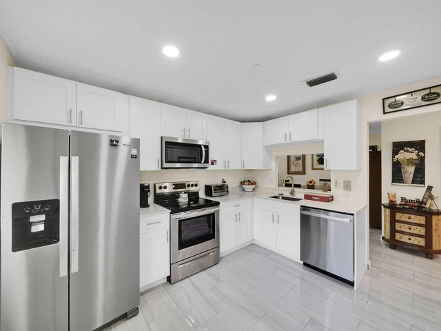 15011 Ashland Circle 23, Delray Beach, FL 33484