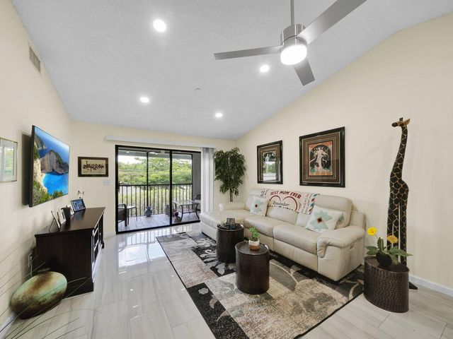 15011 Ashland Circle 23, Delray Beach, FL 33484