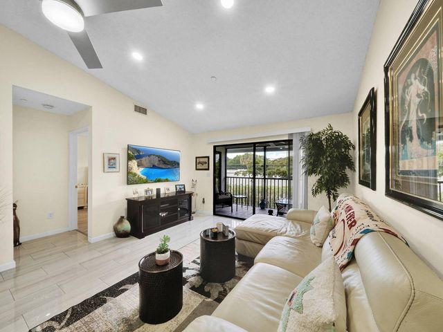 15011 Ashland Circle 23, Delray Beach, FL 33484