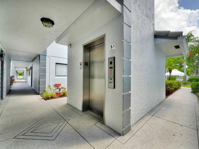 15011 Ashland Circle 23, Delray Beach, FL 33484
