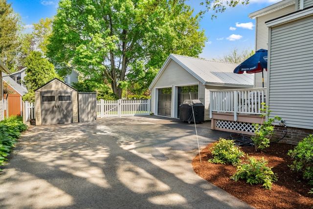 50 Walnut St, Northampton, MA 01060