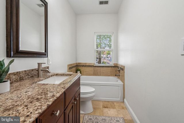 343 HELMUTH LN, Alexandria, VA 22304
