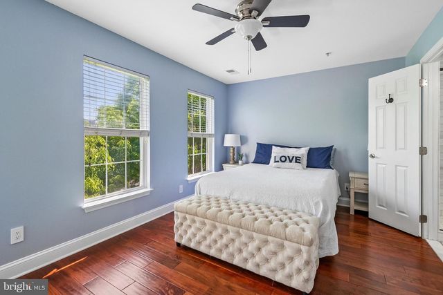 343 HELMUTH LN, Alexandria, VA 22304