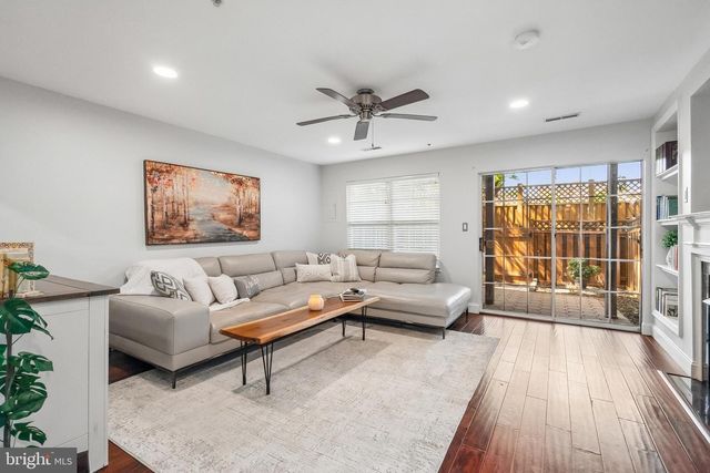 343 HELMUTH LN, Alexandria, VA 22304