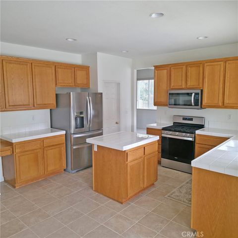 31935 Violet Drive, Winchester, CA 92596