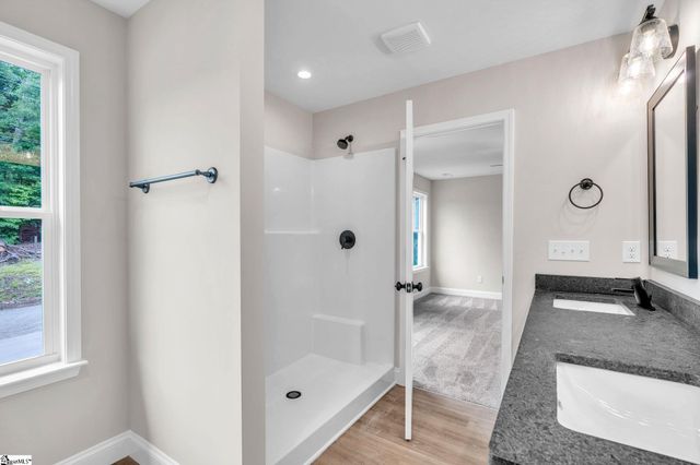 12 Oxford Boulevard, Taylors, SC 29687