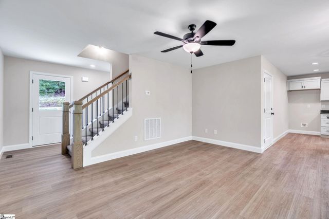 12 Oxford Boulevard, Taylors, SC 29687