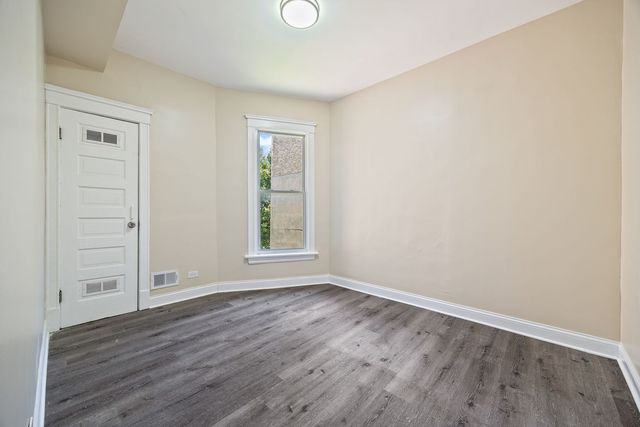 4225 W Jackson Boulevard, Chicago, IL 60624