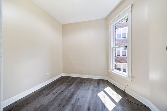 4225 W Jackson Boulevard, Chicago, IL 60624