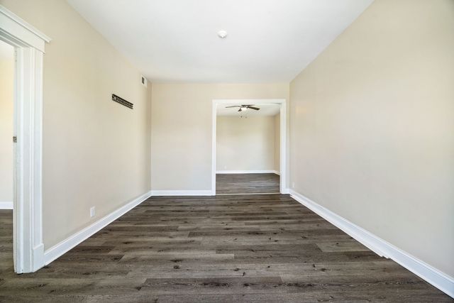 4225 W Jackson Boulevard, Chicago, IL 60624