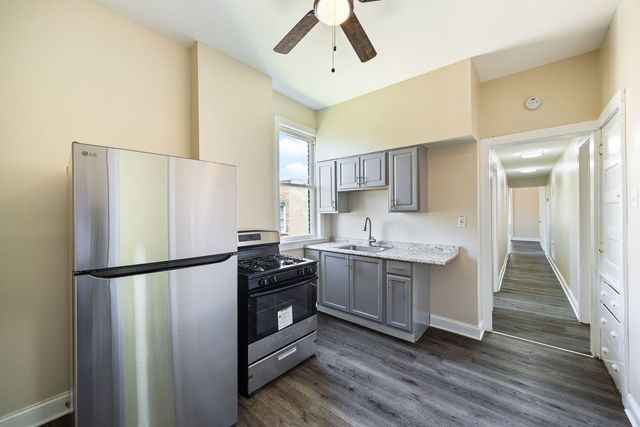 4225 W Jackson Boulevard, Chicago, IL 60624