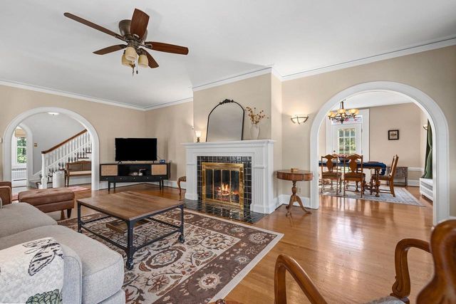526 N BROADWAY STREET, De Pere, WI 54115