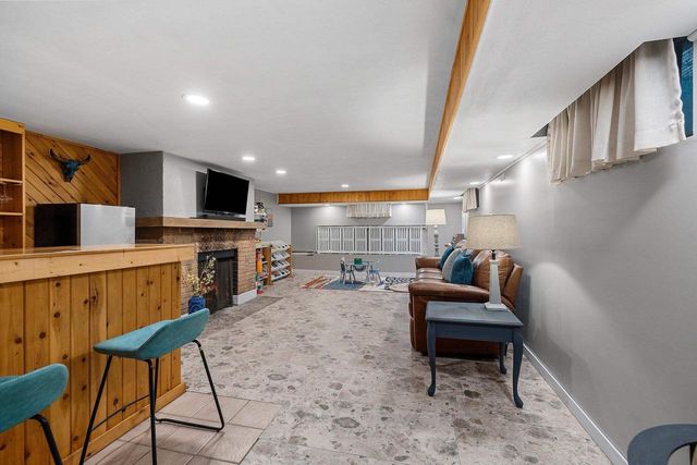 526 N BROADWAY STREET, De Pere, WI 54115